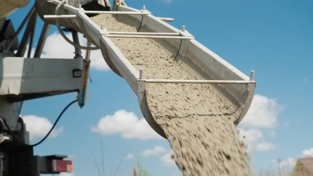 Best Custom Concrete Contractor  in Lansing, MI